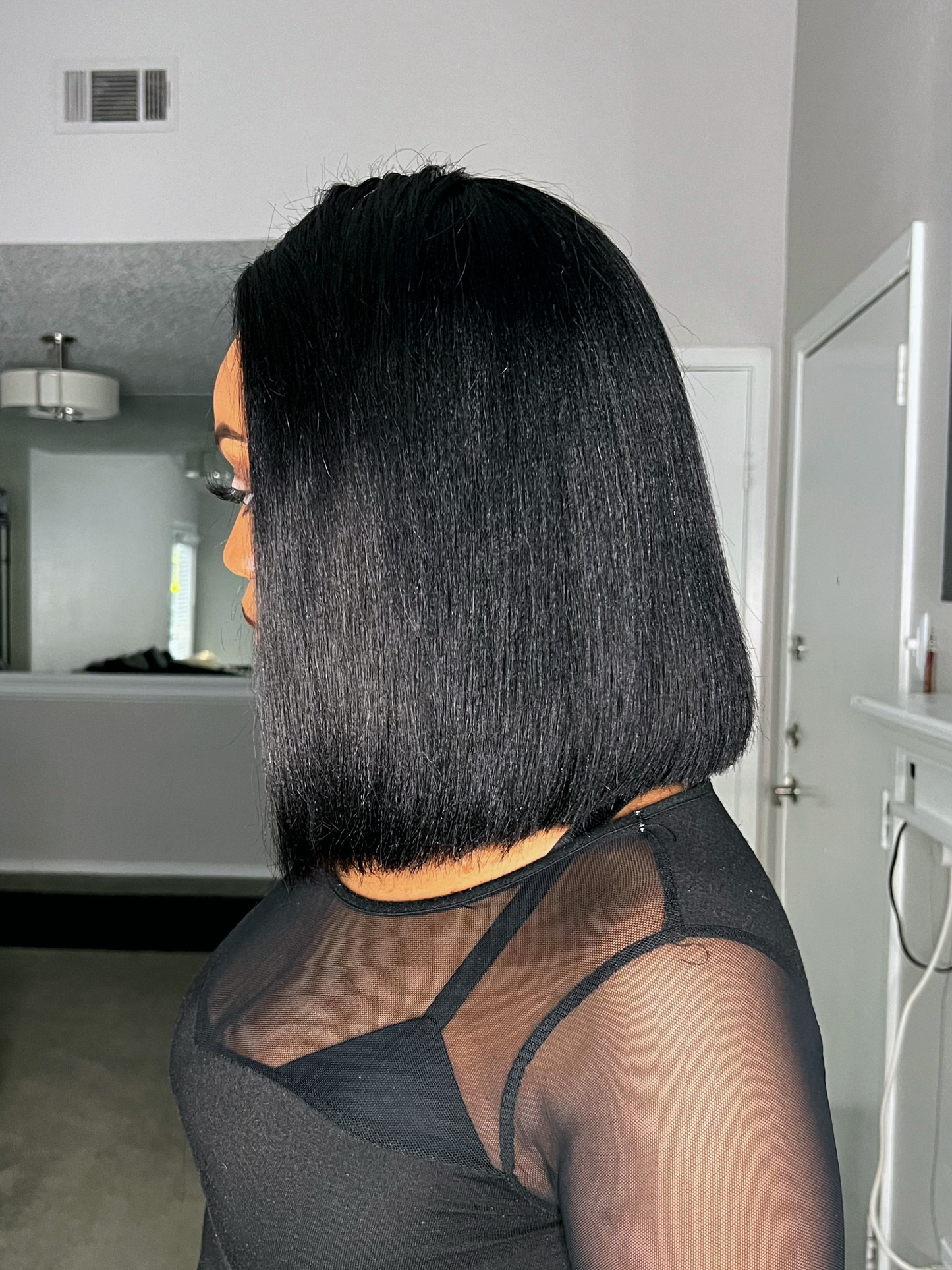 Glueless Natural Black Yaki Straight 13x4 Lace Frontal Bob Wig - 004